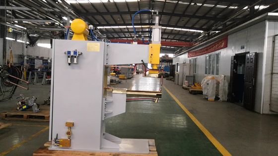 50HZ 3.5KN листовая металлическая CNC точка сварка машинная таблица работает